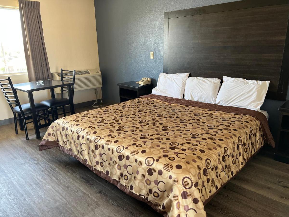 Economy Inn Fresno Extérieur photo