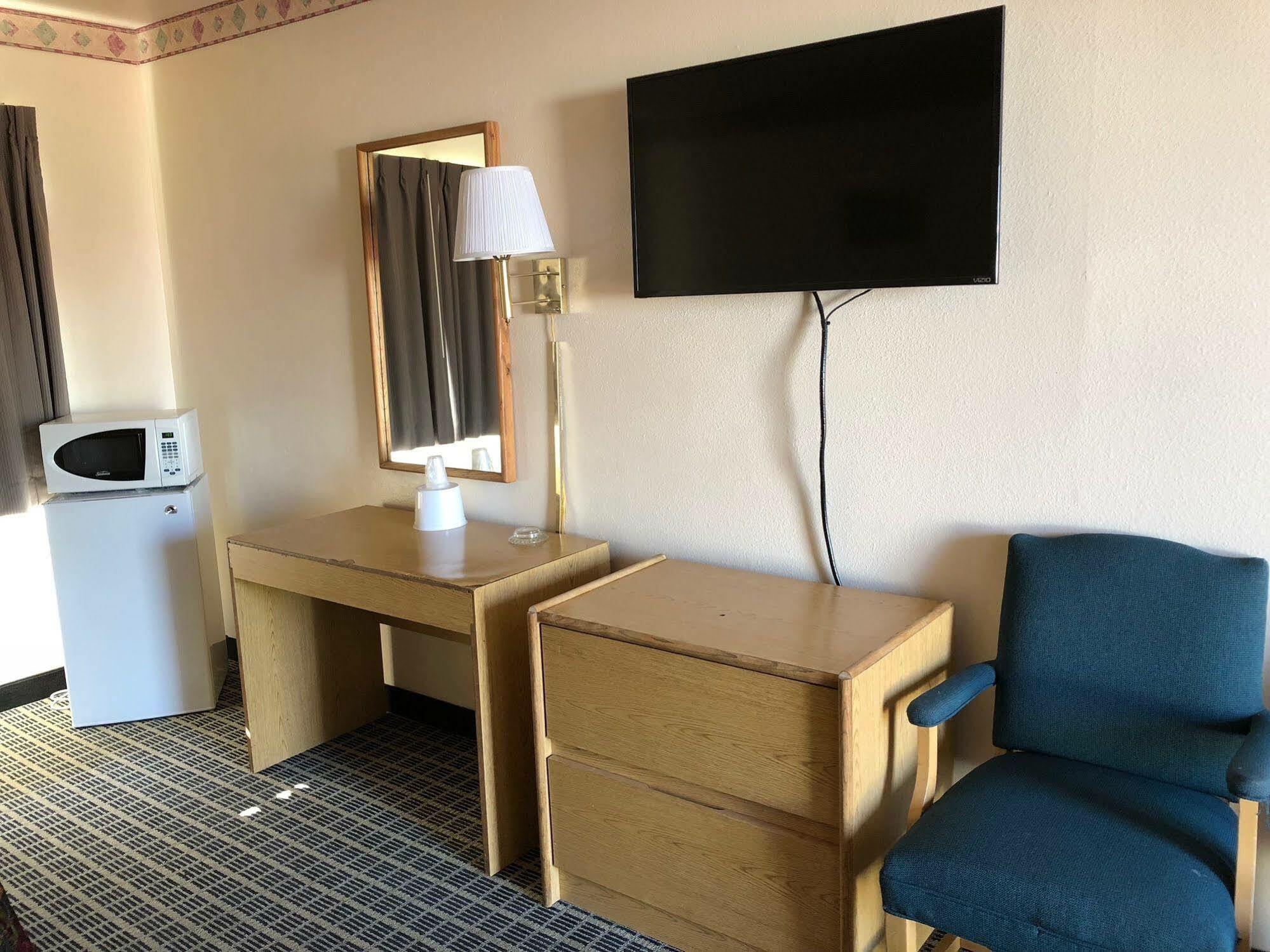 Economy Inn Fresno Extérieur photo