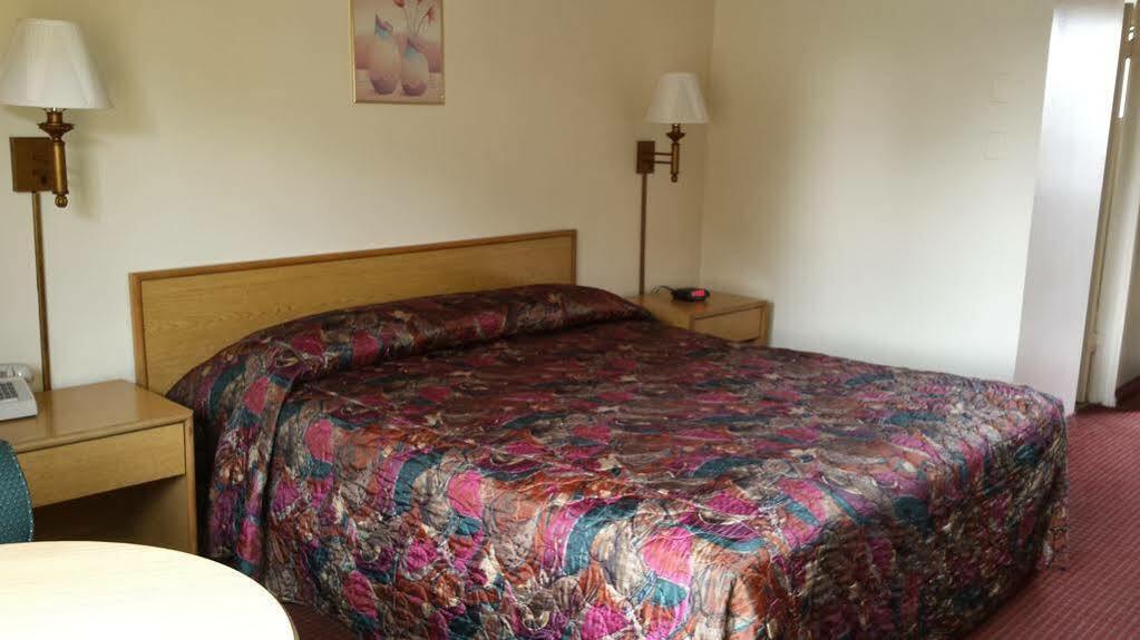 Economy Inn Fresno Extérieur photo